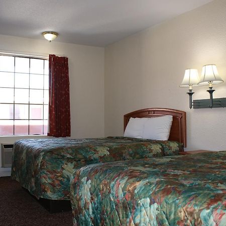 Travel Inn San Antonio Lackland Sea World Exterior foto